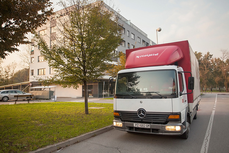 KUHINJE KNAPIĆ MONTAŽA PROIZVODA